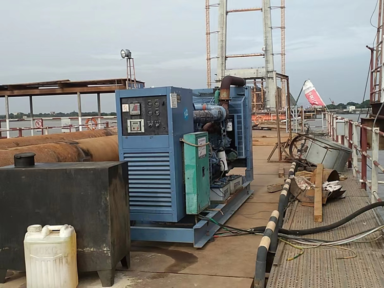 發(fā)動機(jī)的噴嘴